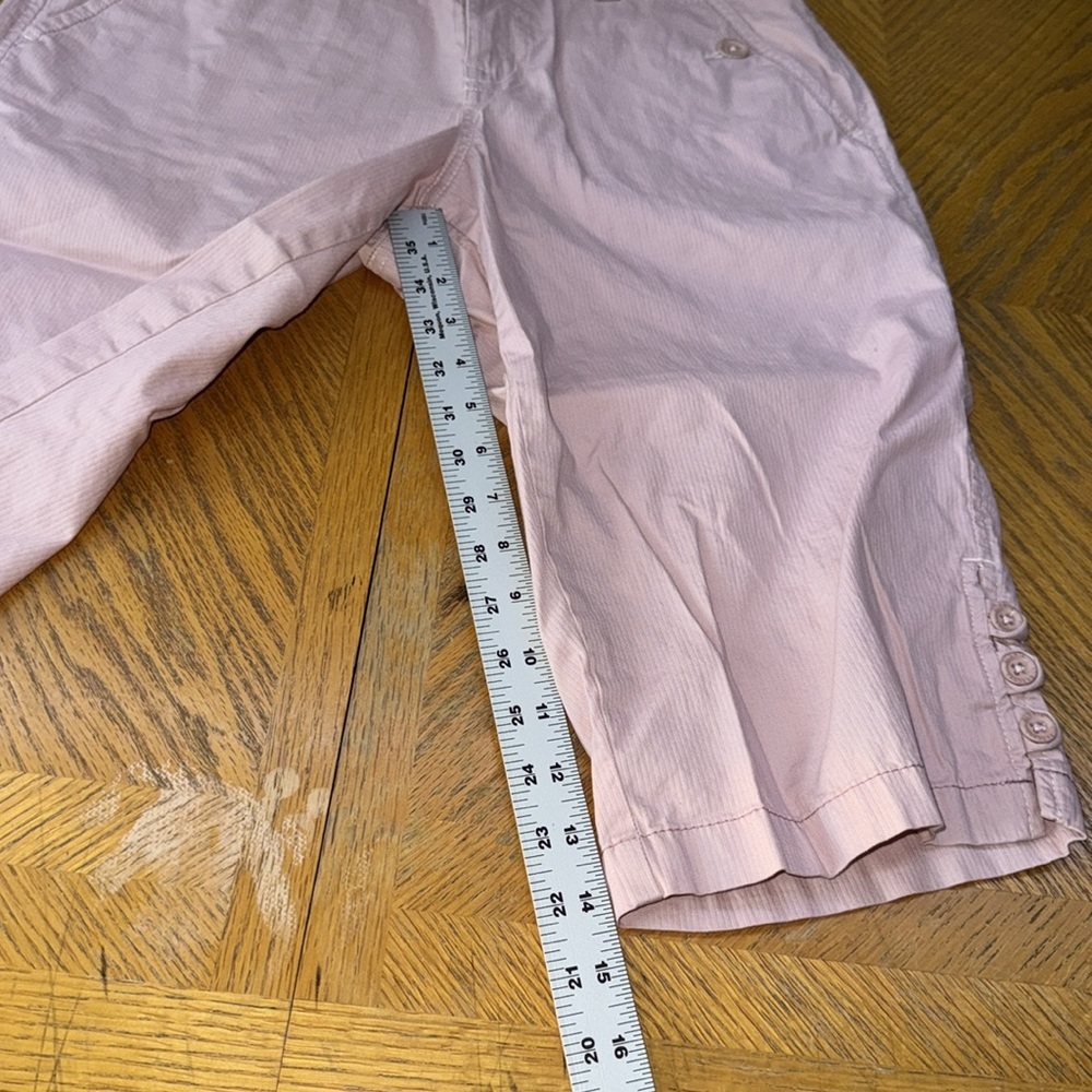 Gloria Vanderbilt Women's Pink Shorts - Picture 7 of 12